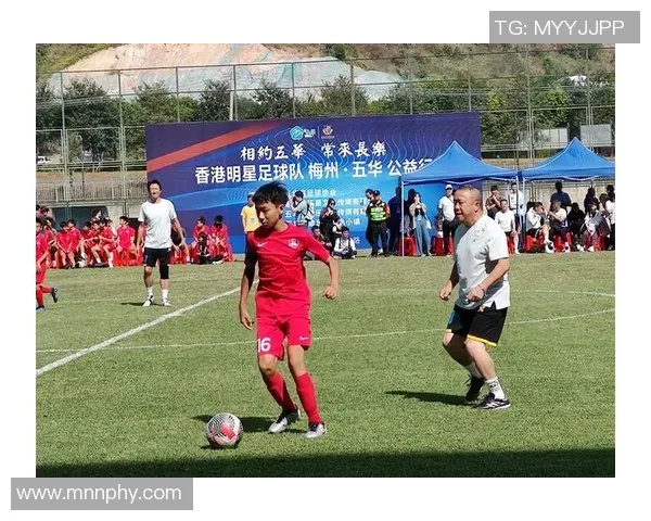 [德甲]克瑙夫穿裆球直塞 马尔穆什兜射破门